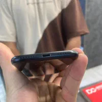 Iphone se (2020)|موبایل|اصفهان, باغ زرشک|دیوار