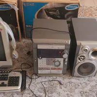 مانیتور، کیس، کیبرد و موس، ضبط صوت خانگی و دو باند