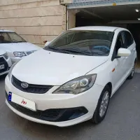 امویام 315 هاچبک اسپرت لاکچری، مدل ۱۳۹۵
