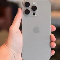 اپل iPhone 15 Pro Max با حافظهٔ ۲۵۶ گیگابایت
