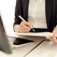 استخدام منشی خانم در دفتر املاک معتبر بروجن