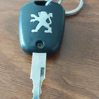 یک عدد سوئیج خودرو پرشیا گم نمودم