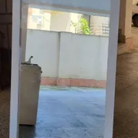 آینه قدی دور قاب سفید