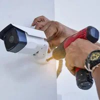 فروش نصب و تعمیر دوربین مداربسته و دزدگیر اماکن