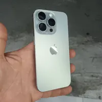 اپل iPhone 15 Pro با حافظهٔ ۲۵۶ گیگابایت