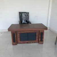 میز و صندلی اداری در حد نو