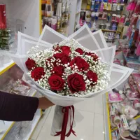 دسته گل و عروسک|اسباب‌‌بازی|قم, باغ شریفی|دیوار