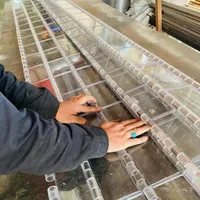 کارگر غیر ماهر برای مونتاژ کرکره