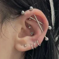 خدمات پیرسینگ گوش ، بینی ، لب|خدمات آرایشگری و زیبایی|اصفهان, وحید|دیوار