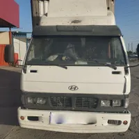کامیونت هیوندا مدل 82