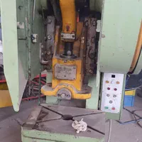 پرس ٤٠ تن ضربه اى کلاج