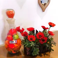 باکس چوبی گل مصنوعی و جام میوه