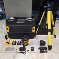 تراز لیزری ۴ خط ۳۶۰ درجه نور سبز طرح دیوالت