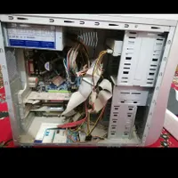 کیس کامپیوتر قدیمی