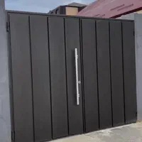 قاب درب عمودی باغ باغی قابی پارکینگ حیاطی ویلایی۴۳