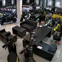 بازار ونوس پلاک۱۴۴ نمایشگاه مرکزی مادو موتور|موتورسیکلت|کیش, |دیوار