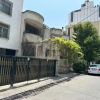 ویلایی نوساز/4 واحدی/با اسانسور/خیابان رباط اول