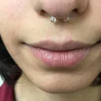 آموزش و خدمات پیرسینگ تخصصی|خدمات آرایشگری و زیبایی|اصفهان, نقش جهان|دیوار