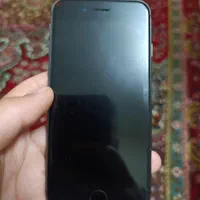اپل iPhone 8 با حافظهٔ ۶۴ گیگابایت