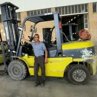 تخلیه و جابه جایی بار با لیفتراک سیار