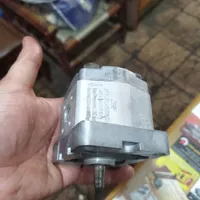 تعمیر و فروش پمپ ها وجک ها و قطعات هیدرولیکی
