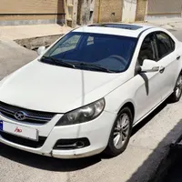 جک J5 اتوماتیک 1800cc، مدل ۱۳۹۴