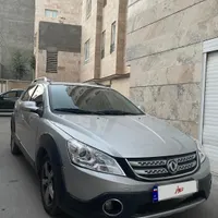 دانگ فنگ H30 کراس، مدل ۱۳۹۶