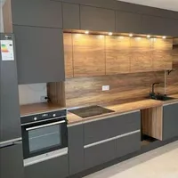 ساخت انواع کابینت وکمددیواری ودرب اتاق