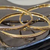 النگو باریک و زیبا طلا|جواهرات|کاشان, بازار کاشان|دیوار