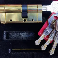 کلیدسازی امیرعلی باز کردن قفل ساخت کلید خودرو