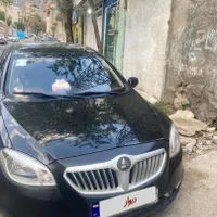 برلیانس H330 اتوماتیک 1500cc، مدل ۱۳۹۵