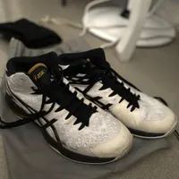 کتونی والیبال asics|کیف، کفش، کمربند|تهران, نیرو هوایی|دیوار