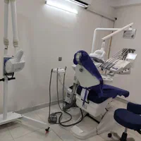 دندانپزشکی اطفال و بزرگسال پرند