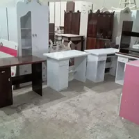 میز تحریر و میز کامپیوتر