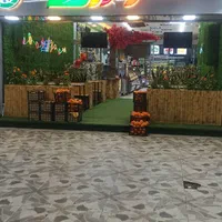 شاگرد آبمیوه بستنی