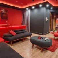 اجاره سوییت اپارتمان مبله در ۳۳پل|اجارهٔ کوتاه‌مدت آپارتمان و سوئیت|اصفهان, سعادت‌آباد|دیوار