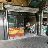 اجاره سه دهنه مغازه بر ویلا ( نجات الهی )