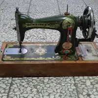 چرخ خیاطی قدیمی