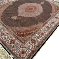 فرش قالیچه۱.۵×۲.۲۵ آکبند۷۰۰شانه نو