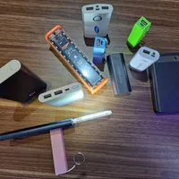 پاوربانک و چراغ قوه