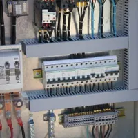 برقکار ساختمان و صنعتی