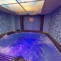 استخردار با جکوزی فرانسوی (نماد گیلان)|اجارهٔ کوتاه‌مدت ویلا و باغ|رشت, گلباغ نماز|دیوار