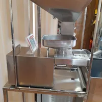 دستگاه روغن گیری