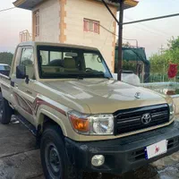 تویوتا لندکروز ۴۵۰۰