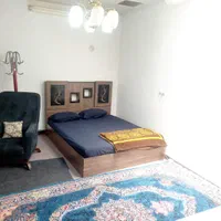 منزل مبله دربست مرکزشهر|اجارهٔ کوتاه‌مدت آپارتمان و سوئیت|شیراز, هفت تنان|دیوار