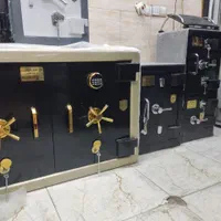 گا و صند و ق ۱۸۰۰ BS کلید تاشو زیرویترینی