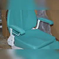 تخت برقی ایرانی مدل صندلی زیبایی طرح یونیت کاشت|آرایشگاه و سالن‌های زیبایی|تهران, صادقیه|دیوار