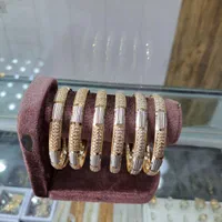 النگو ثمر|جواهرات|قم, نیروگاه|دیوار