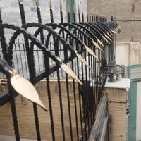 نرده حفاظ روی دیواری سرنیزه ای آبشاری|مصالح و تجهیزات ساختمان|ری, صالحآباد شرقی|دیوار