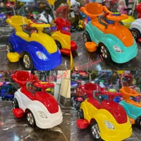 ماشین کودک دسته دار موزیکال و چراغ دار نو و آکبند|اسباببازی|تبریز, |دیوار